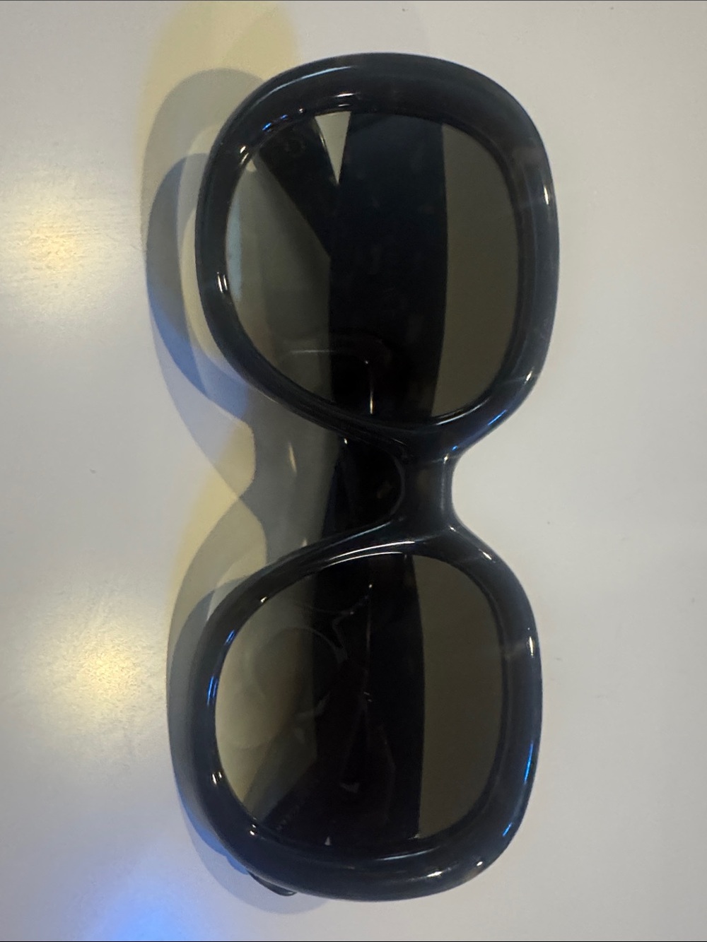 KREWE CHLOE | Tortuga Noir Black Oversized Round Women's Sunglasses - Picture 10 of 10